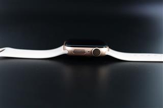APPLE WATCH SERIES 4 MU682LL/A 40MM